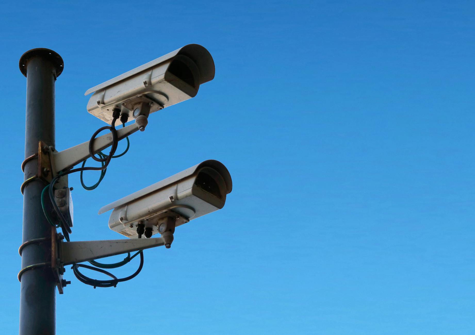 Read more about the article AI-Powered CCTV Analytics: Transforming Security from Reactive to Predictive